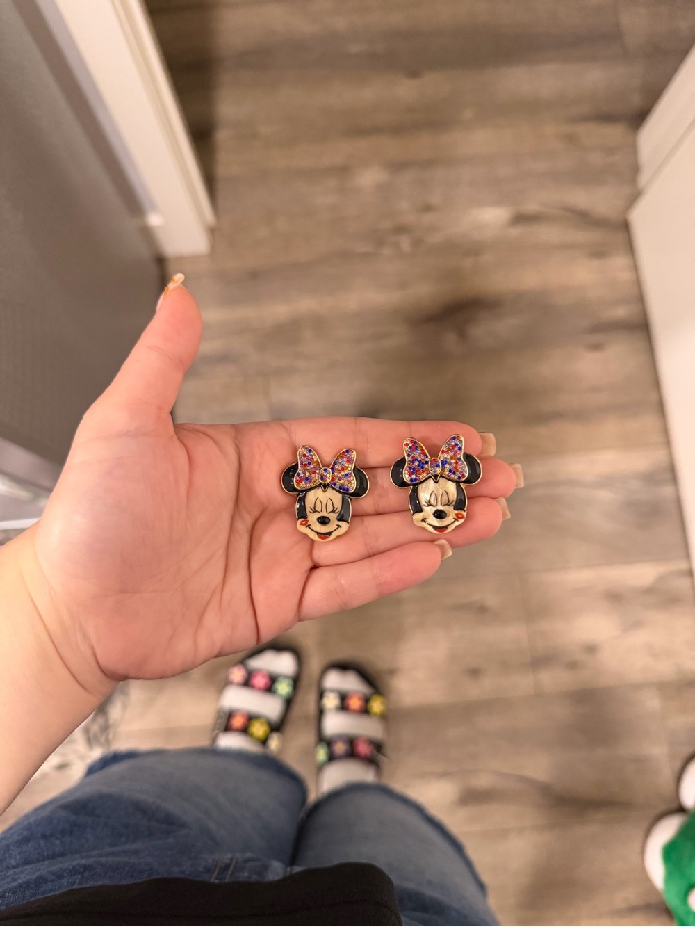 BaubleBar Disney Minnie Mouse Valentines Day Earrings with Kiss on Cheek
